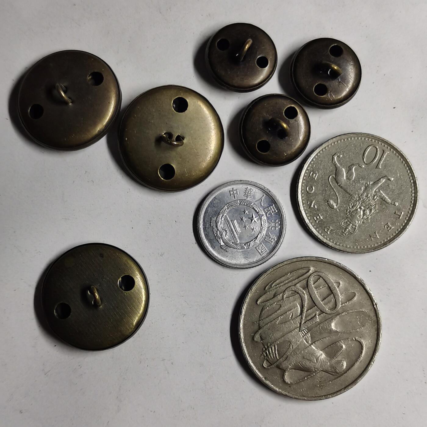 藏珍品阁专场76期 扣子和外币