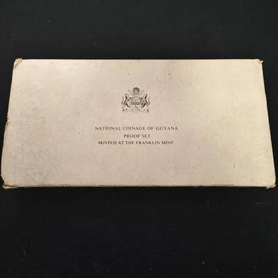 【全场包邮】纯粹捡漏拍463场-大量精品持续更新 - 圭亚那1976年官方精制套币-盒证全
