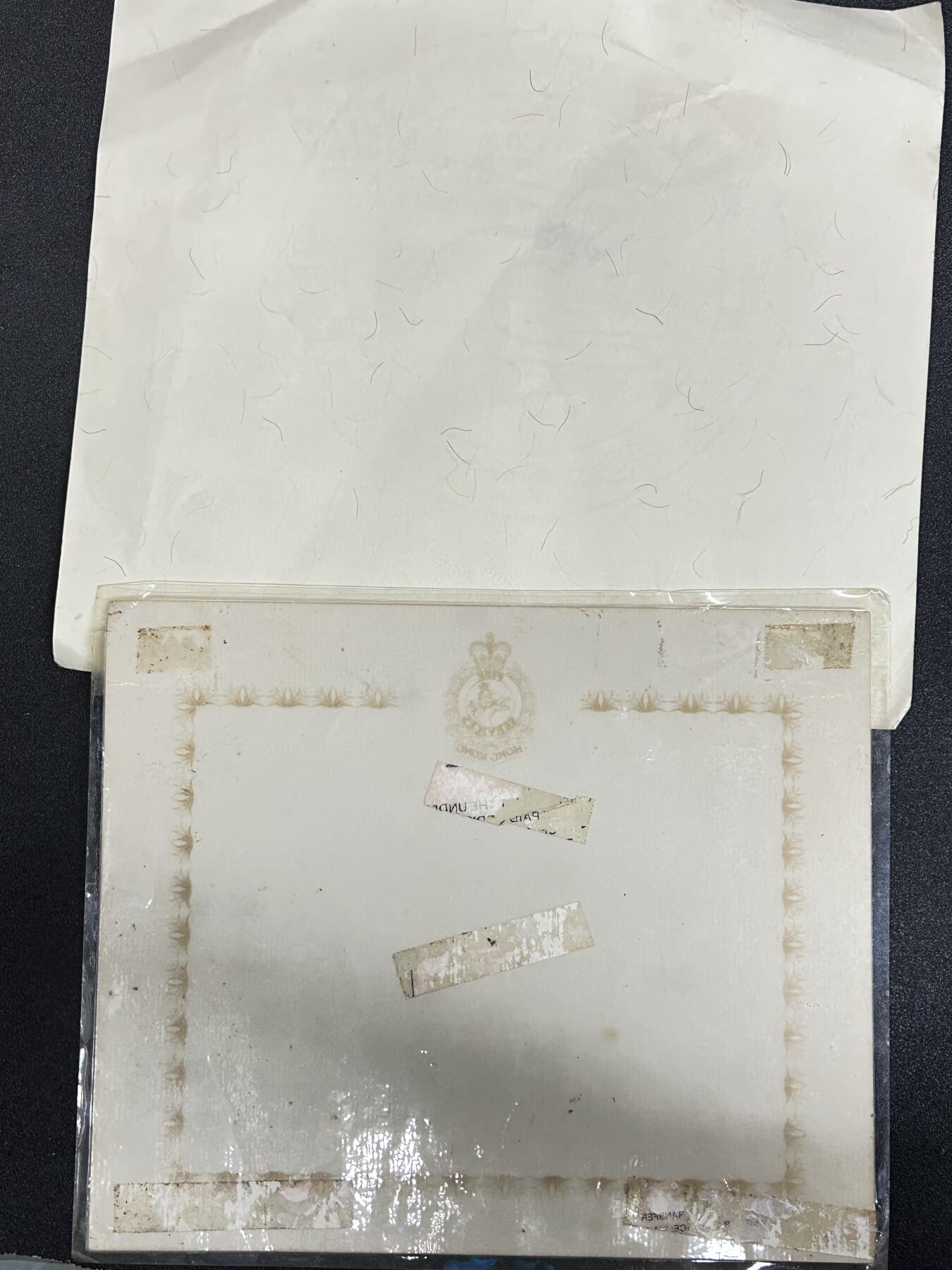 西秦中古拍卖第五十九期 港英时期  华光航业投资有限公司股份书 香港消防处签发 得主于小轮公司完成基本救护辅助课程证书 属于同一人