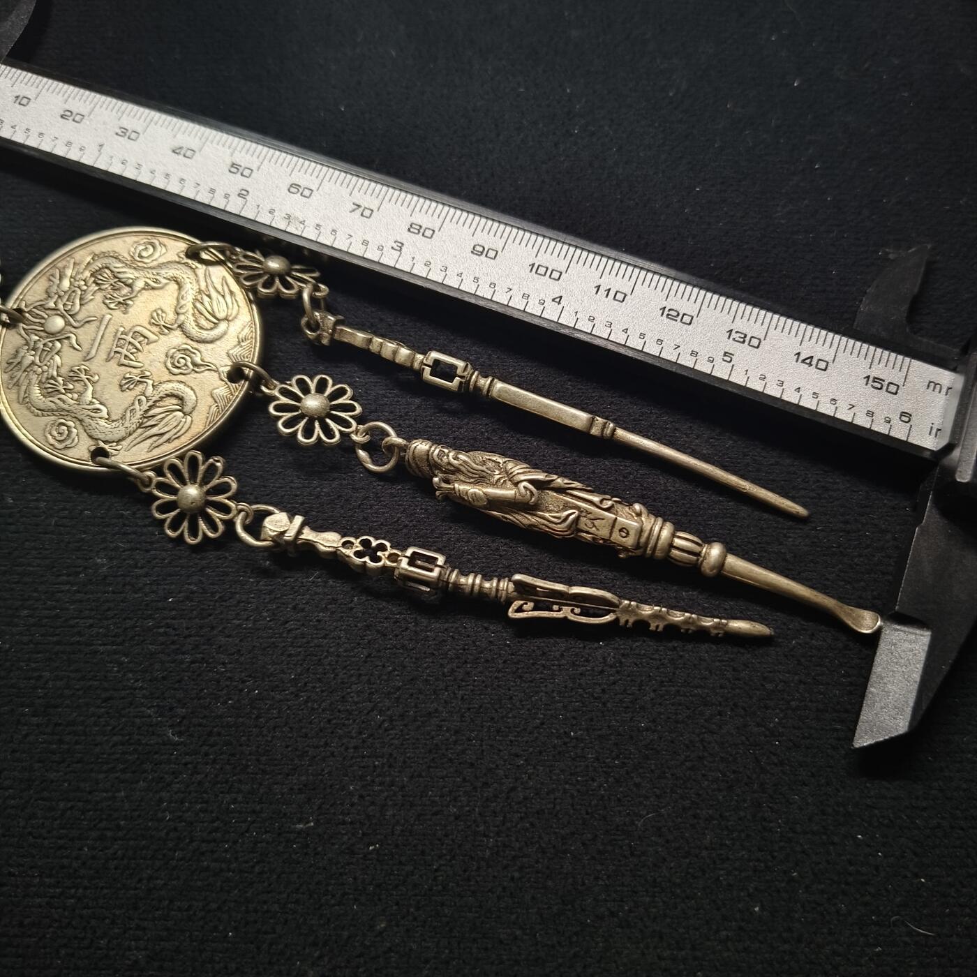 【全场包邮】纯粹捡漏拍463场-大量精品持续更新 【杂件】中国古代张果老雕像压襟什件