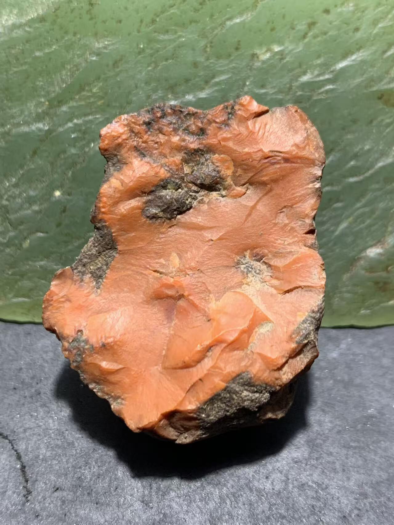 精美铁皮柿子红大开窗料南红玛瑙原石一颗，