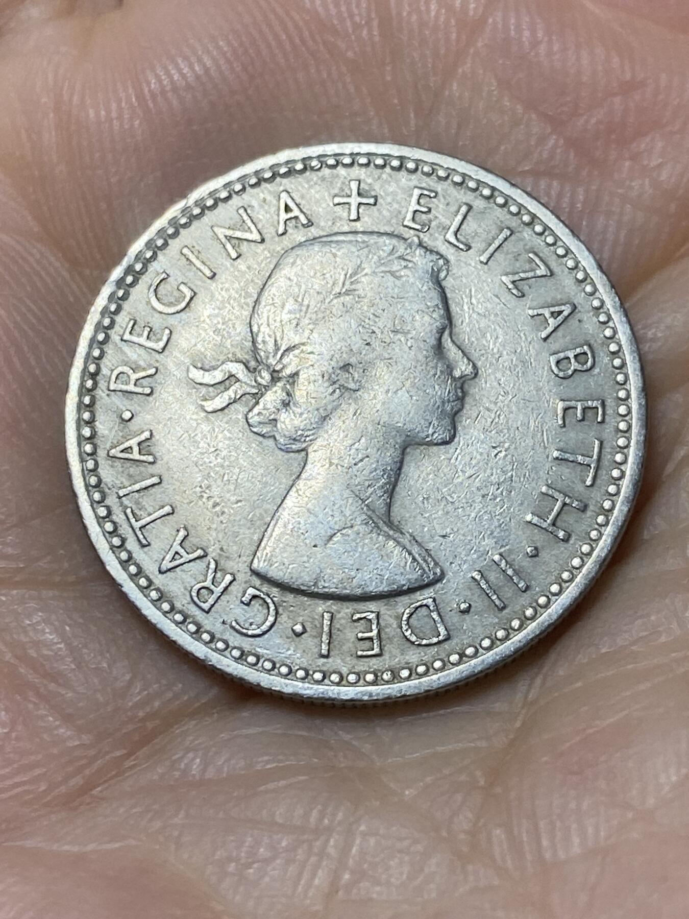 2025年第九十六场(总第一百二十二场）外国好品散币(免佣金) 英国🇬🇧1963年1先令(伊丽莎白二世青年桂冠，英格兰盾徽第二版)