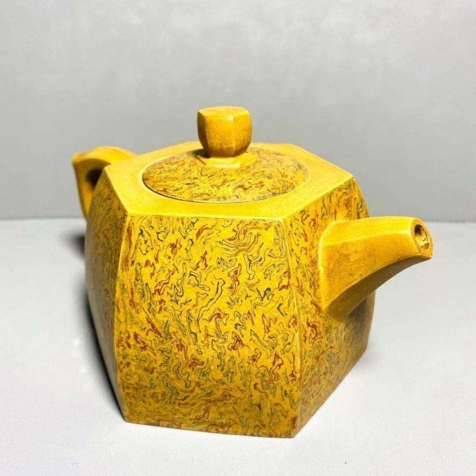  精品紫砂壶专场 吕尧臣大师落款  六方绞泥紫砂壶
