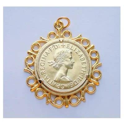 英国1967年 伊丽莎白镀金高浮雕精制币章吊坠 40MM - 英国1967年 伊丽莎白镀金高浮雕精制币章吊坠 40MM