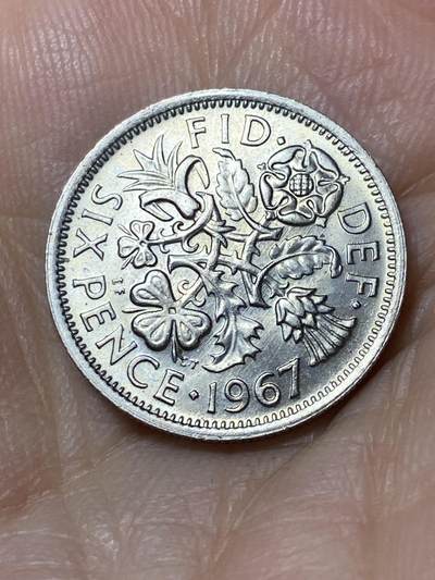 2025年第九十六场(总第一百二十二场）外国好品散币(免佣金) - 英国🇬🇧1967年6便士(伊丽莎白二世青年桂冠第二版，普制币关门年)