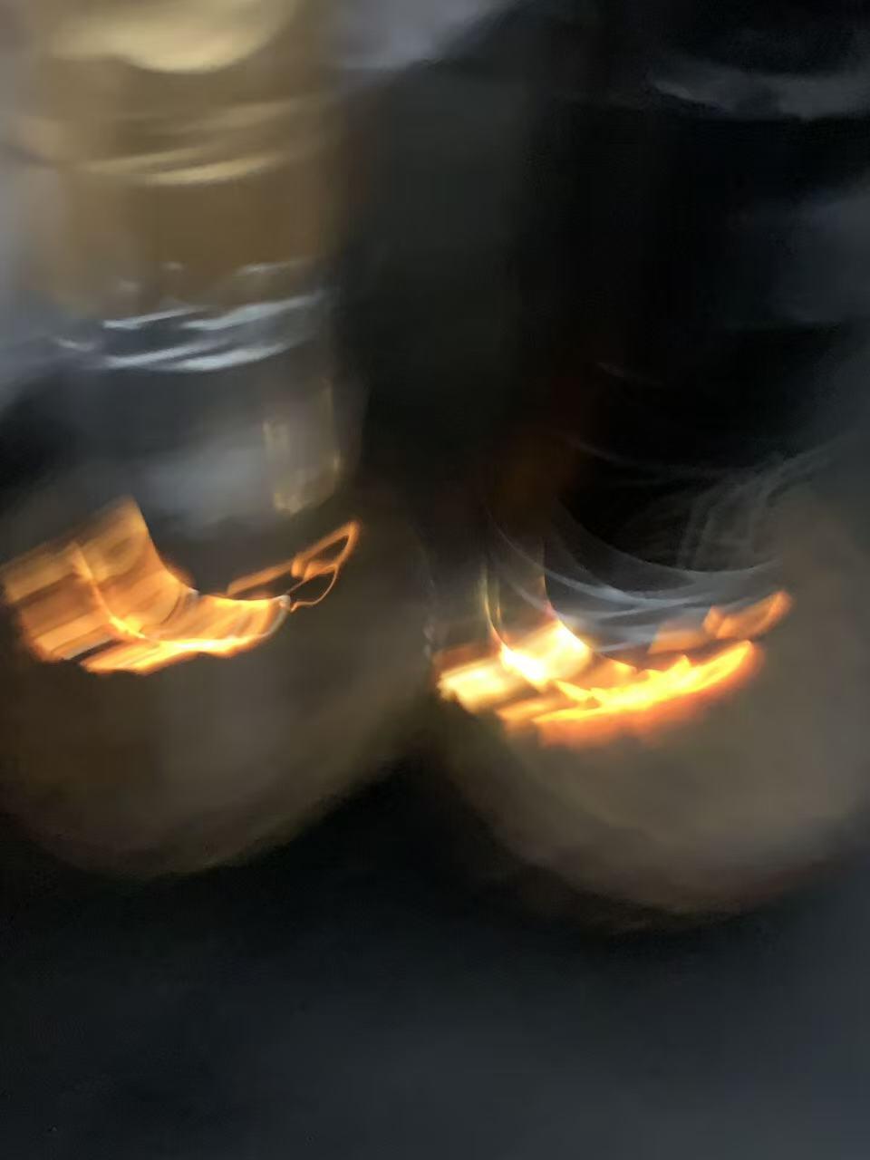 精美亚光原皮草花纹战国红玛瑙对切原石摆件一对，
