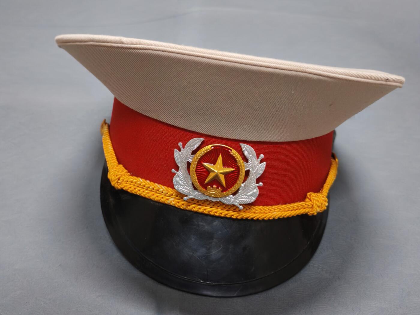 韵星假日拍卖第二十五期 -- Rimey Holidays Auction 25 越南社会主义共和国公安白甲大檐帽 少见