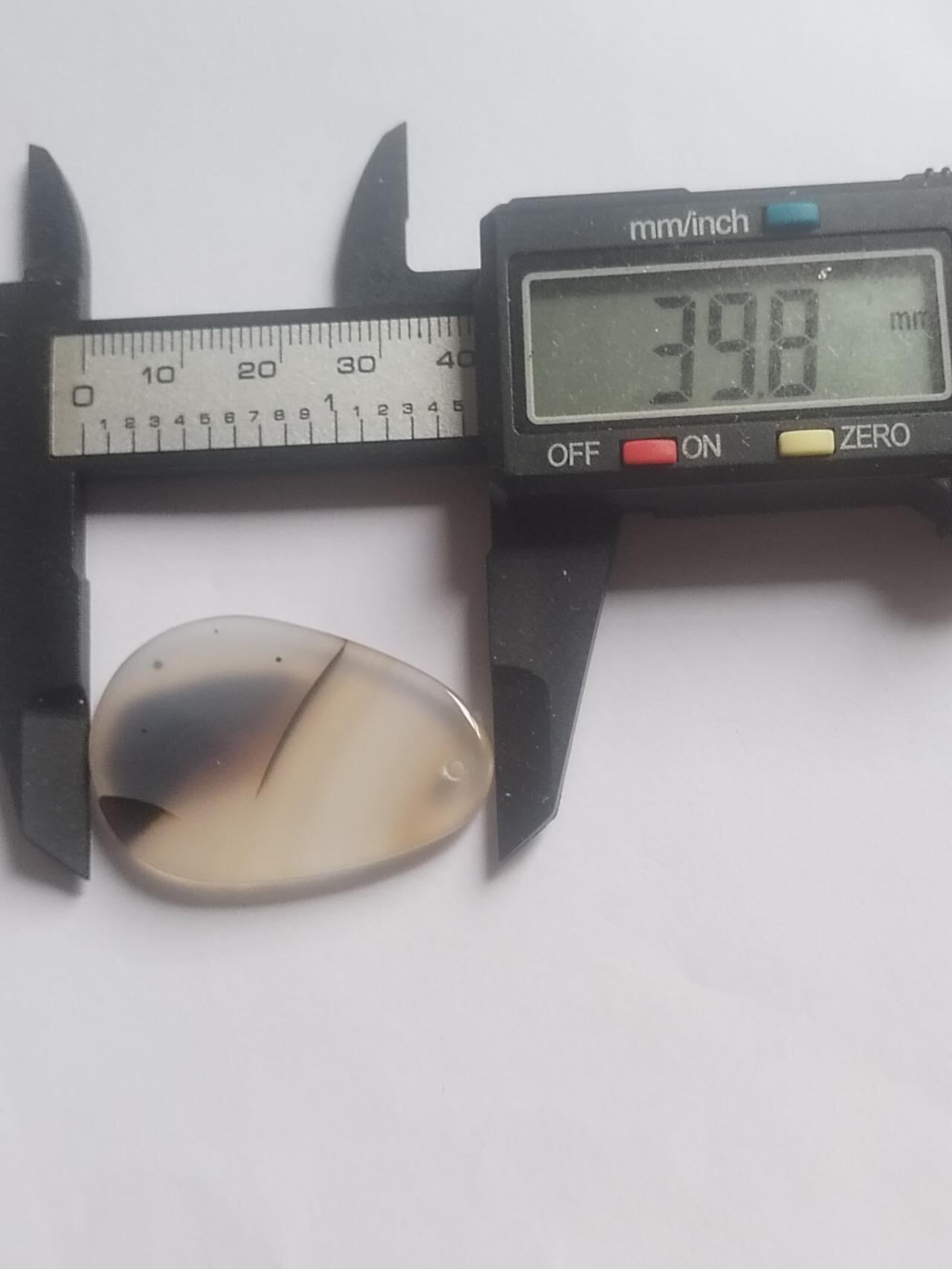 玉石 手镯 手串 手链专场 玛瑙玉髓挂件。