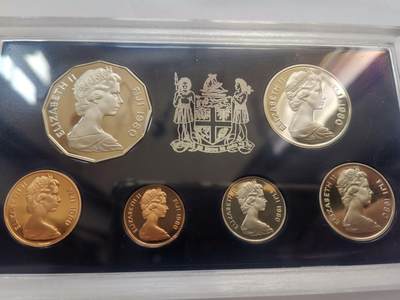 巨藏钱币首秀-古今中外钱币套装专场 斐济1980年精制套币原盒-无外包装-官版