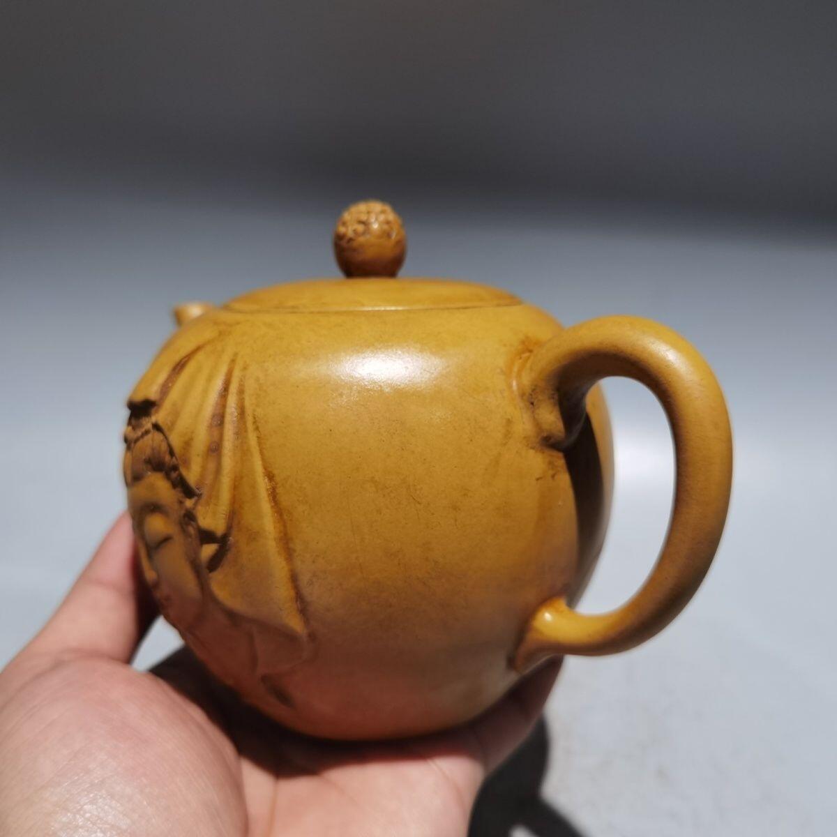  精品紫砂壶专场 周桂珍大师落款 浮雕悟道紫砂壶