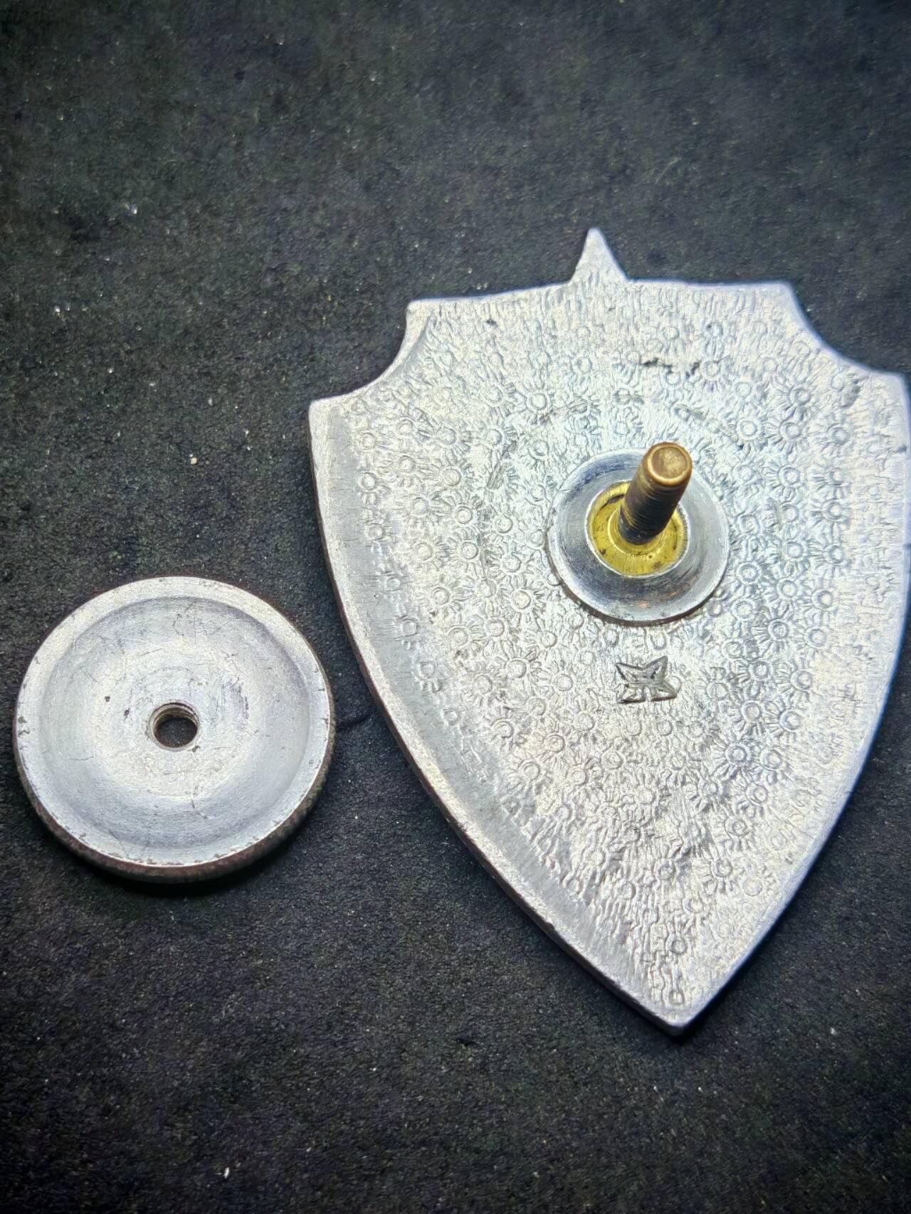 凯旋世界勋赏（第19期）（欢迎送拍）（对拍品有疑问请询问客服，不接受到手刀，出价默认拍品品相。请认真阅读拍卖规则！出价默认已认可！）（收到货请录制开箱视频，无视频概不处理问题。） 苏联资深边防军纪念章，1972