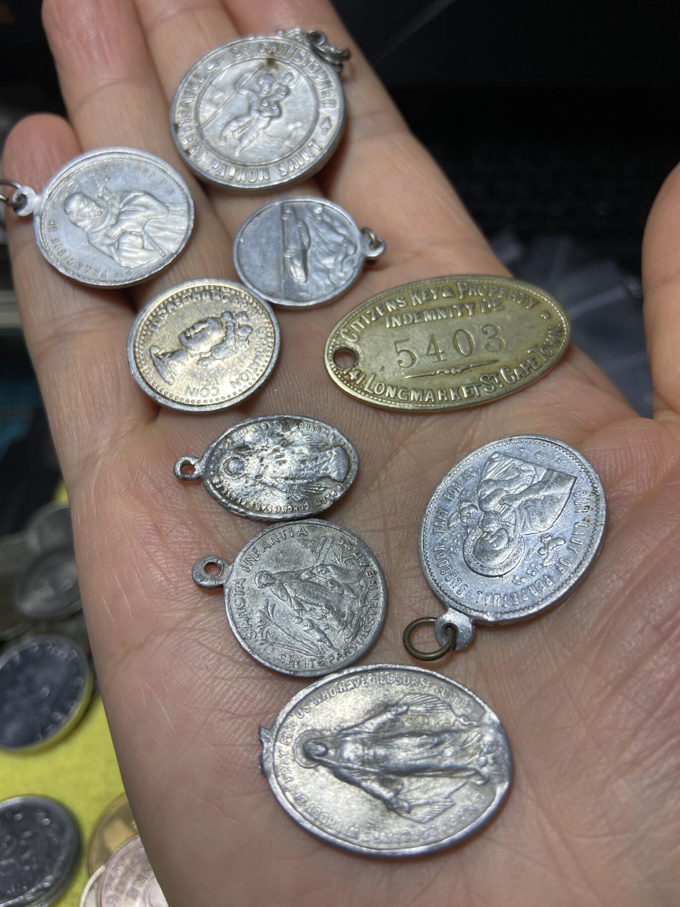 2025年第九十六场(总第一百二十二场）外国好品散币(免佣金) 欧洲各类小章牌9枚