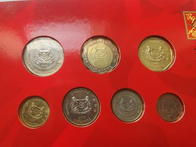 巨藏钱币首秀-古今中外钱币套装专场 新加坡2001年贺岁卡币含5元双色纪念币