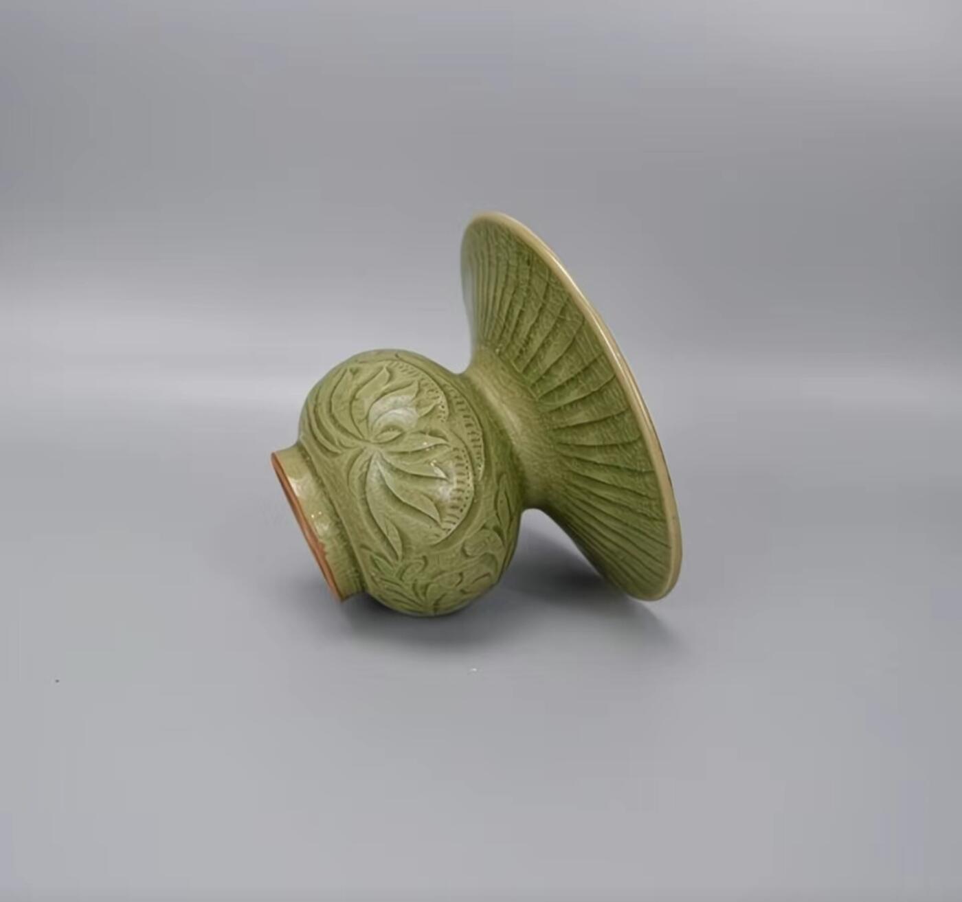 听雨轩  精品老旧瓷器限时专场 耀州窑青釉刻花渣斗
