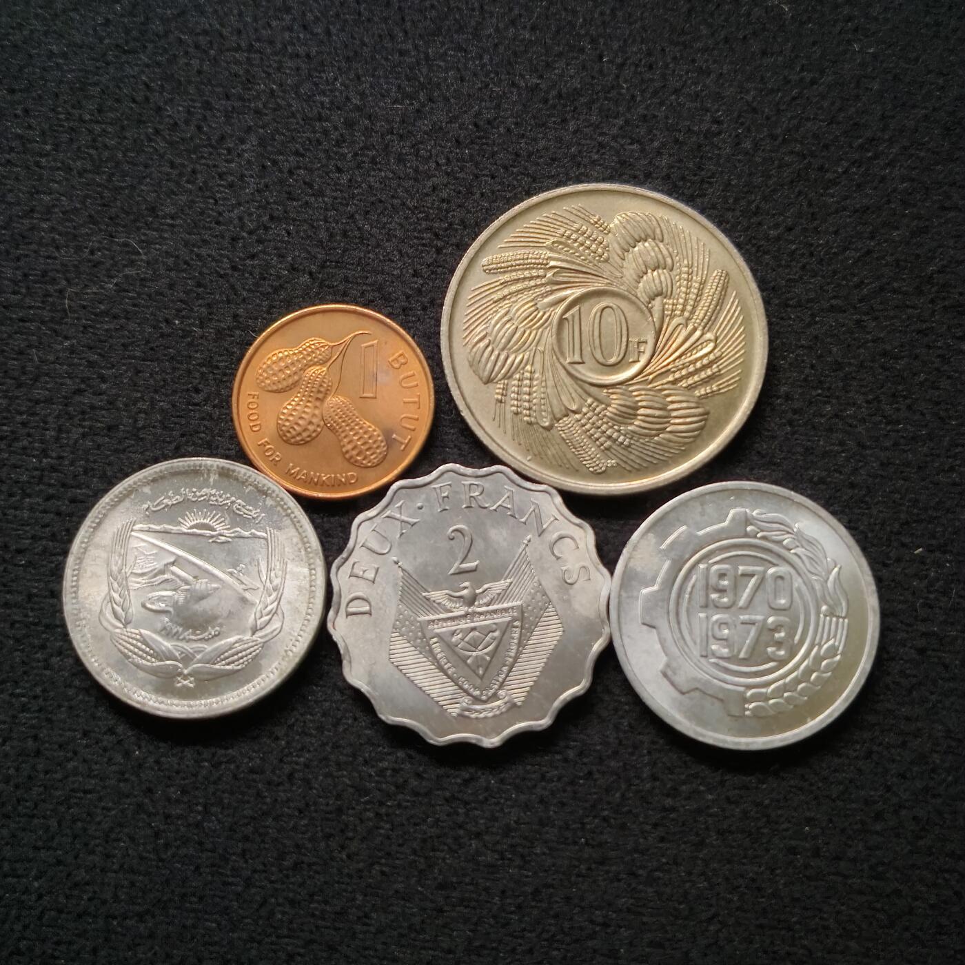 【全场包邮】纯粹捡漏拍462场 非洲各国各年份原光FAO纪念币5枚一组