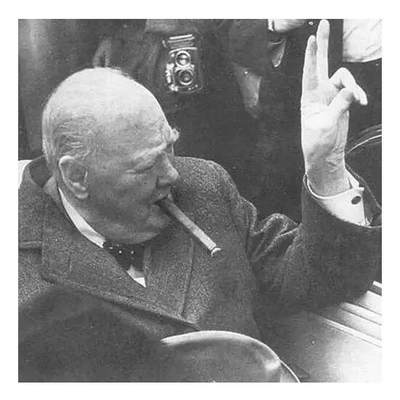 【旋风钱币】10月4日19:00准时开拍 精美欧洲币章 第三帝国货币等 全场包邮！ 英国1965年二战首相丘吉尔米字旗彩色纪念币章 40MM