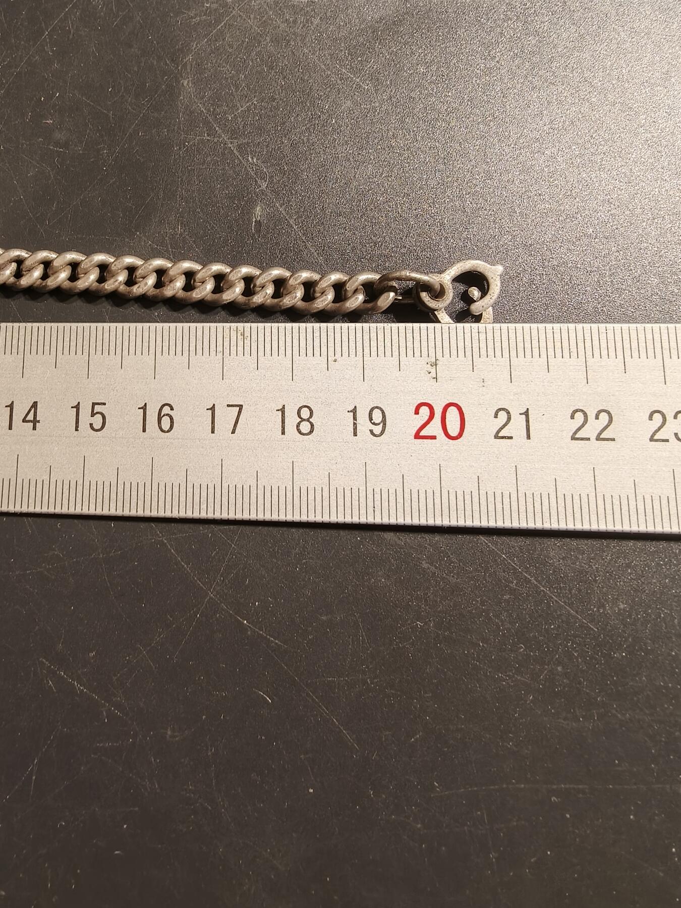 老王徽章第151期 美国二战银手链      925银     长度21cm      重量28.7g