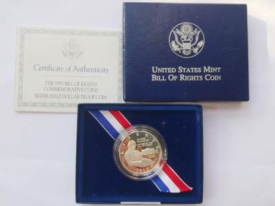 巨藏钱币首秀-古今中外钱币套装专场 - 美国1993年半圆精制银币原盒
