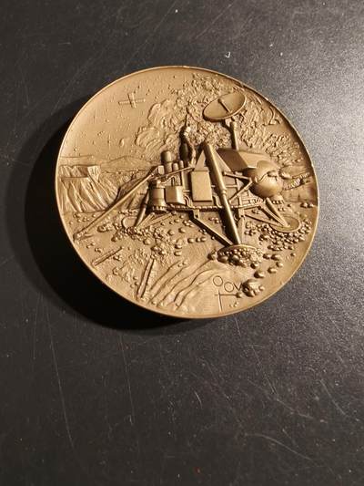 老王徽章第151期 - 美国NASA维京2号探测器火星着陆大铜章      直径64mm.   重量136.8g