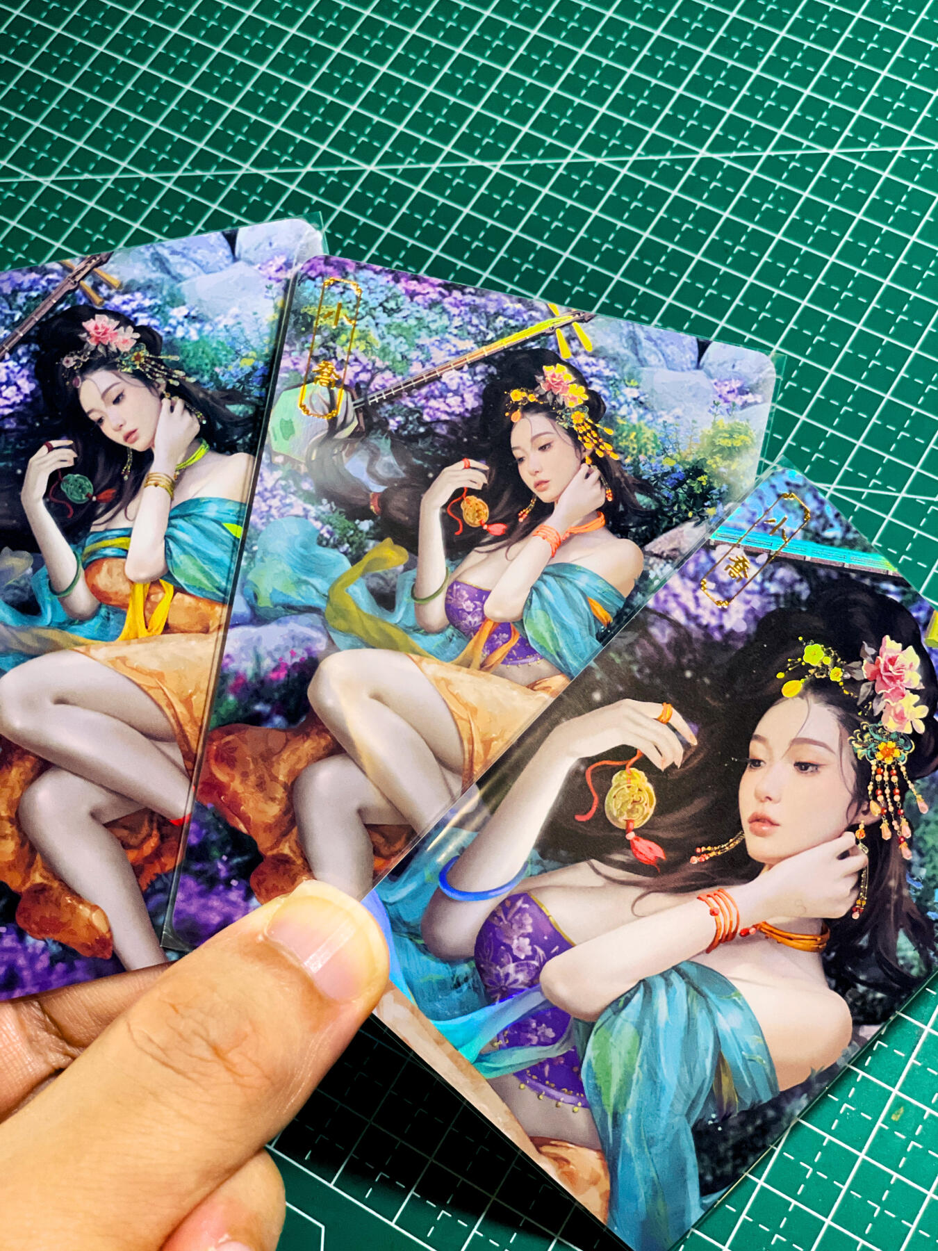 【关注参拍有赠卡】显眼宝33期  9.26日晚21:50结束 【全网限量限定编号】卡将卡牌 绝代芳华 小乔 一套三张 彩闪 63*88 