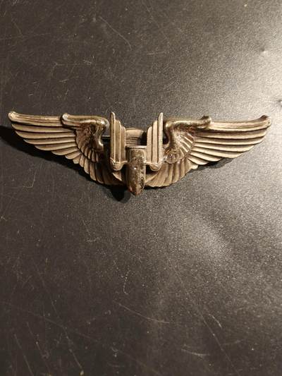 老王徽章第151期 - 美国陆军航空兵空中投弹手技能章    925银    二战时期横针版     3英寸