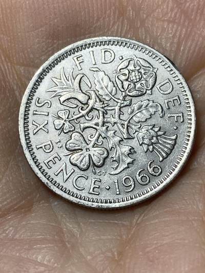 2025年第九十六场(总第一百二十二场）外国好品散币(免佣金) - 英国🇬🇧1966年6便士(伊丽莎白二世青年桂冠第二版)