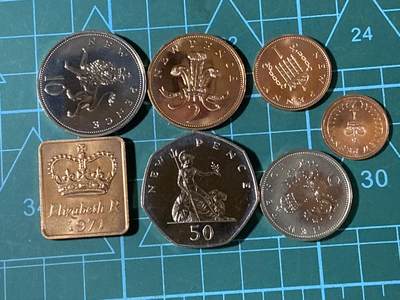 2025年第九十六场(总第一百二十二场）外国好品散币(免佣金) - 精制币–英国🇬🇧1971年精制套币共7枚(伊丽莎白二世中年花冠，十进制第一版，首套精制套币)