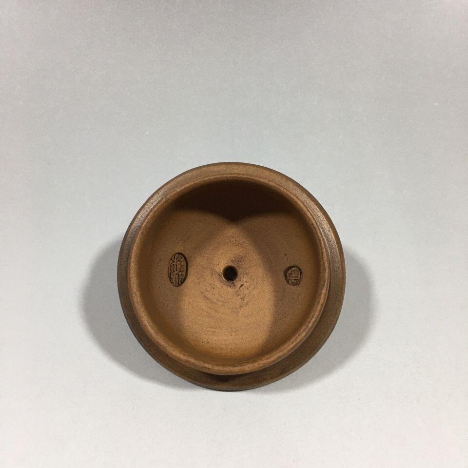  精品紫砂壶专场 周桂珍大师落款  三足刻绘紫砂壶