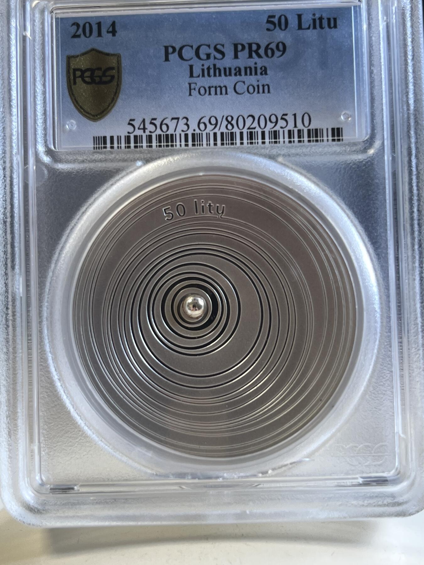 第176期拍卖【长期征集拍品】【欢度国庆中秋双节】 PCGS-PR69DCAM CAMEO 立陶宛2014年最后的拉特弧形镶嵌银珠精制纪念银币-50拉特（波罗的海货币绝唱！28.28克重，925银，43MM，限量发行3000枚，斩获2015年度硬币之星最佳银币第一名及原创技术第二名），无盒证书，评级盒有条裂痕