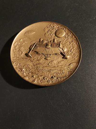 老王徽章第151期 - 美国NASA维京1号探测器火星着陆大铜章 直径64mm. 重量135.6g
