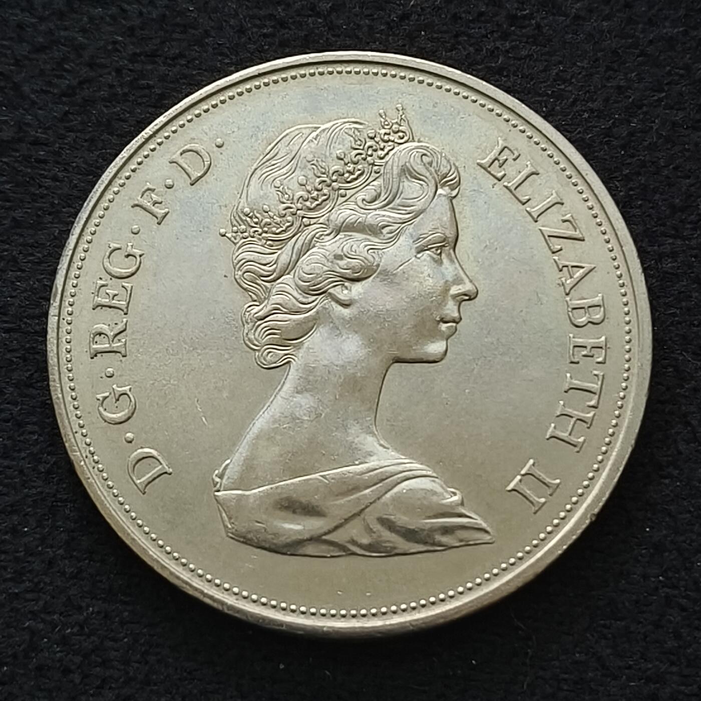 【全场包邮】纯粹捡漏拍462场 英国1972年1克朗女王银婚克朗型纪念币