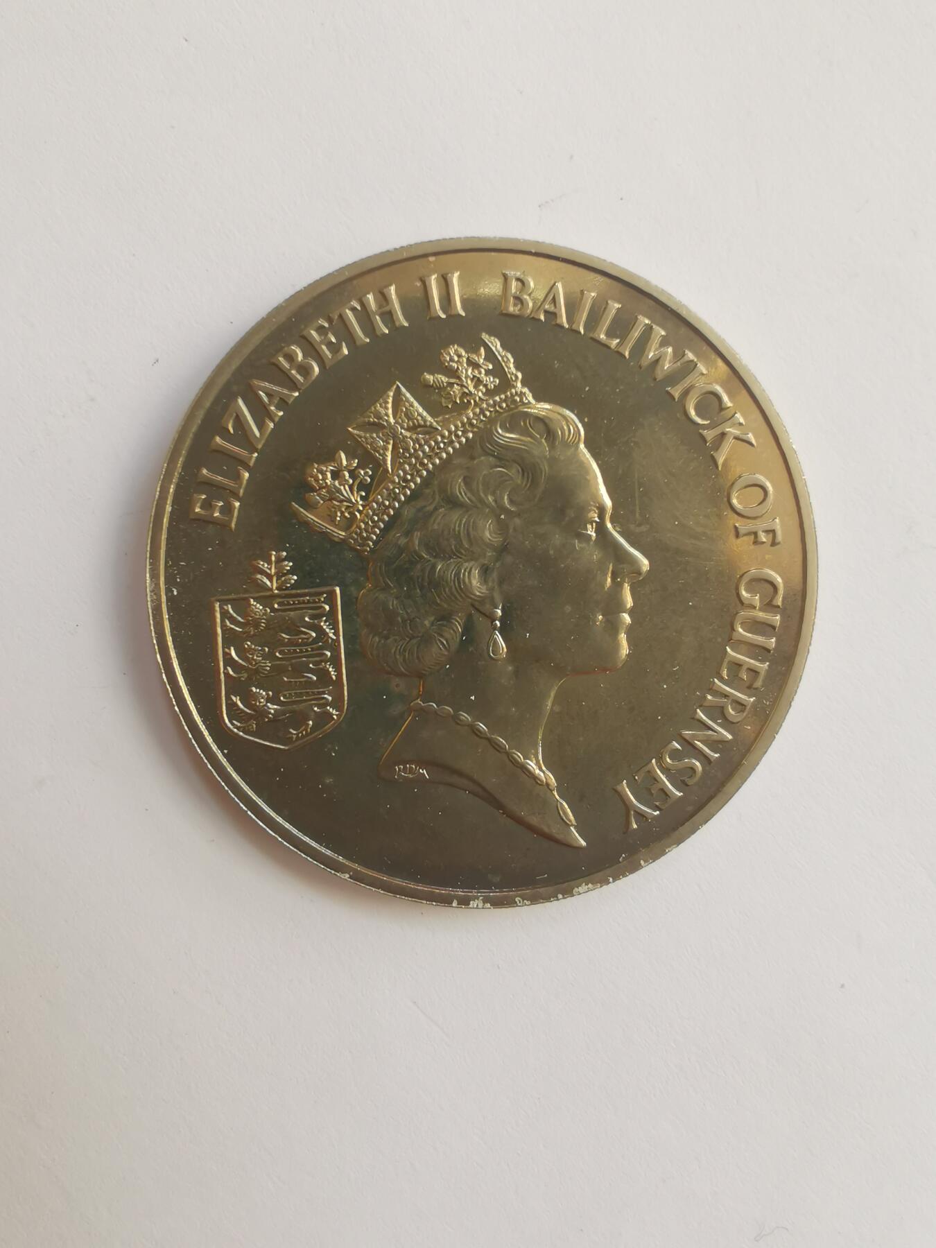 巨藏钱币首秀-古今中外钱币套装专场 英属根西岛1986年2镑纪念镍币