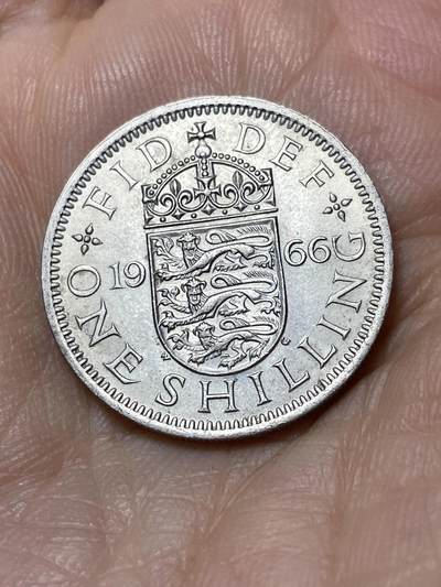 2025年第九十六场(总第一百二十二场）外国好品散币(免佣金) - 英国🇬🇧1966年1先令(伊丽莎白二世青年桂冠，英格兰盾徽第二版)