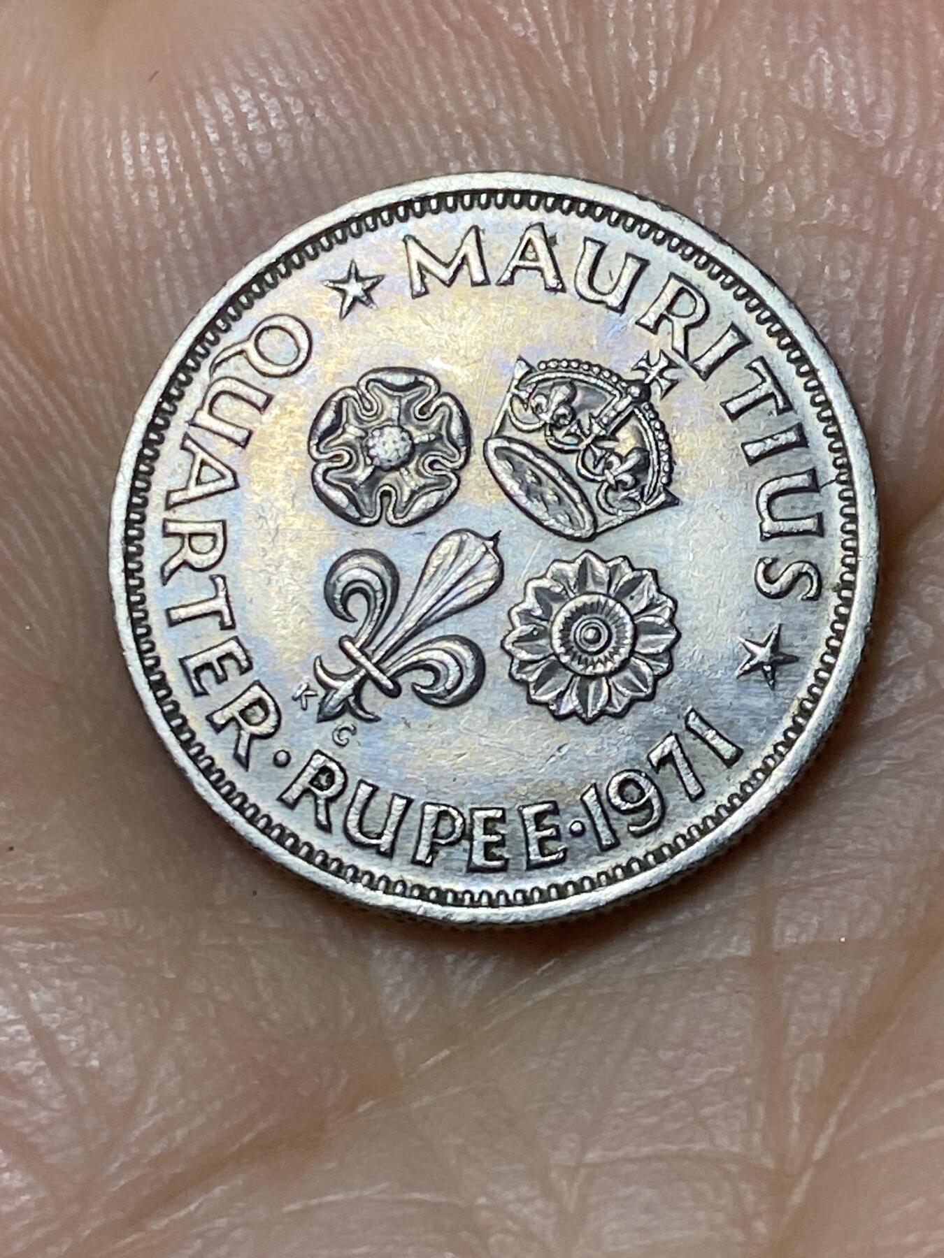 2025年第九十六场(总第一百二十二场）外国好品散币(免佣金) 英属毛里求斯1971年1/4卢比(伊丽莎白二世青年带冠)