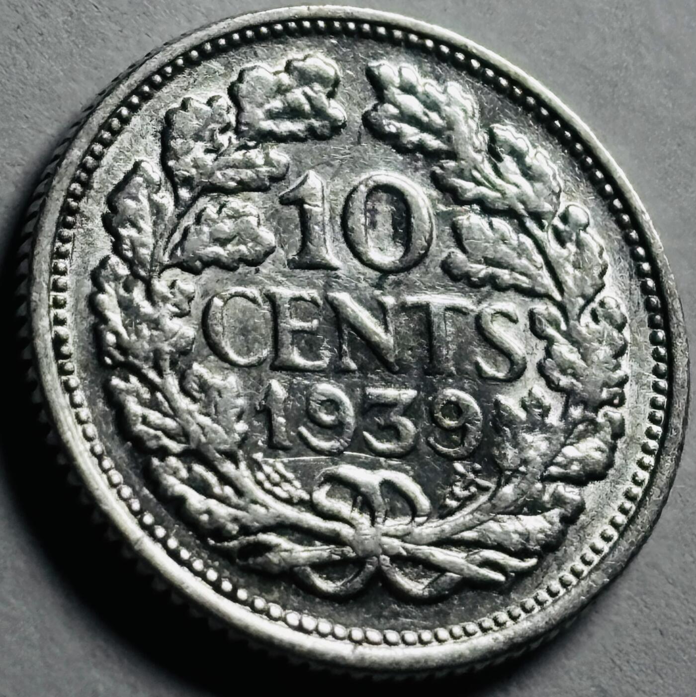 文馨钱币收藏第 273 场， 长期接收代拍品 好品 1939 年荷兰威廉明娜女王 10 分银币，第六版 640 银