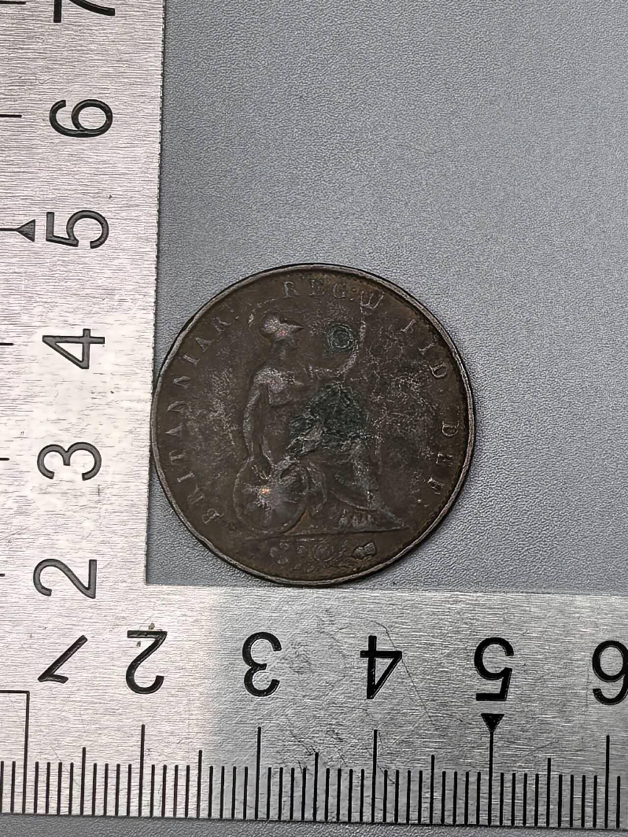 小驴勋章奖章收藏9月26日星期五晚8点拍卖（收有偿代拍，送拍规则在简介最后，参拍须阅读规则后再参拍，关系到运费包装发货时效真假辨别等关键信息，店主微信码在最后一拍品） 英国1853年半便士硬币