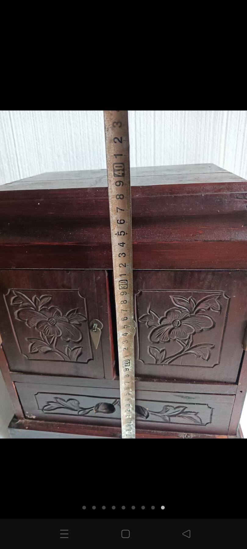红木首饰盒，品相如图，带有雕工，重量足
