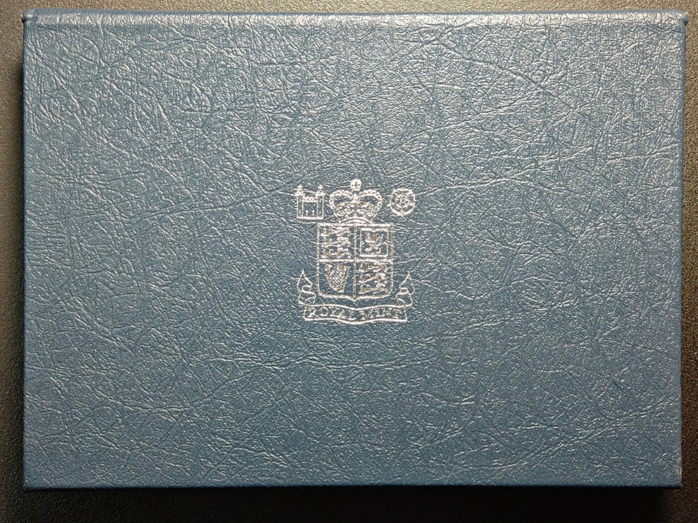 【德藏】世界币章拍卖第148期（拍品征集中~欢迎藏友联系） 1986年 英国精制套币 原盒 元证书