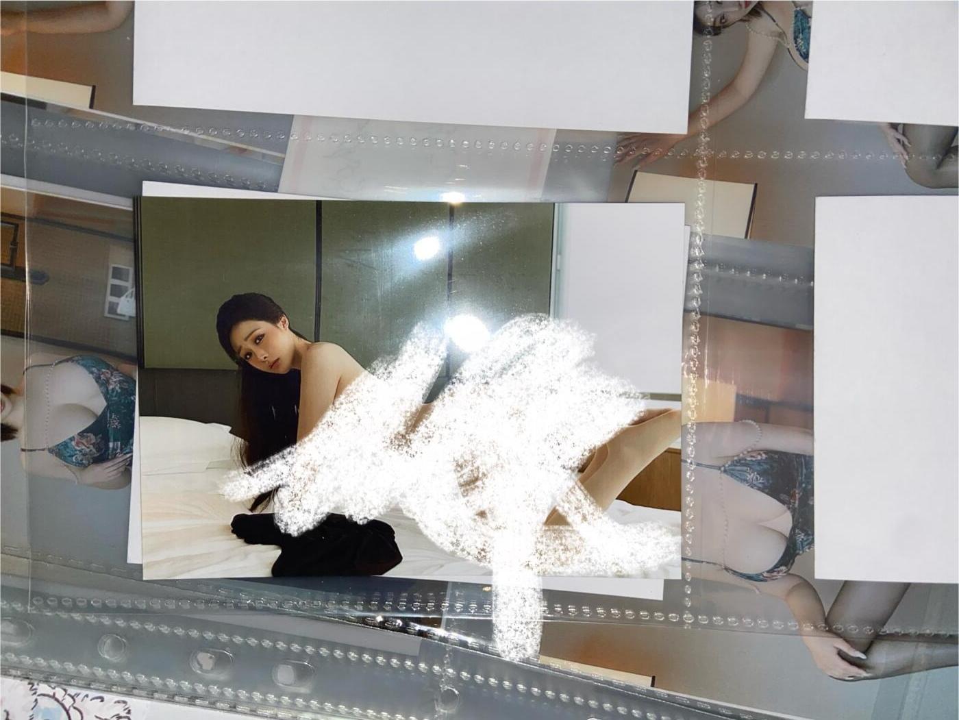 阳大大卡牌拍卖第73期（持续收拍品，周五晚上九点截拍，进群福利早知道） 小逗逗白色毛衣写真 全套21张 A4大纸卡 带卡页