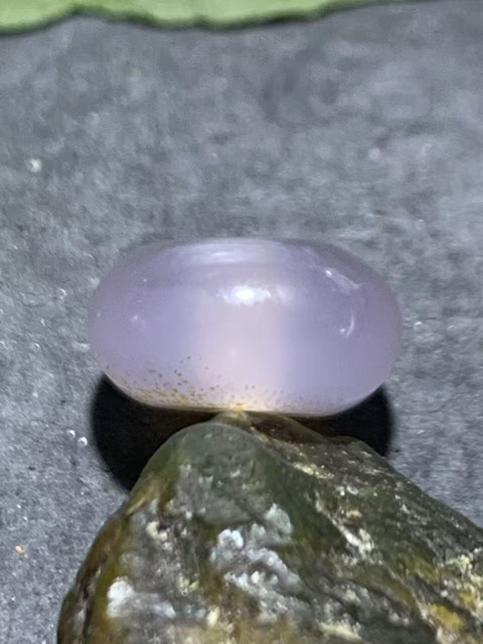 精美冻料飘金沙蒙料战国红玛瑙算盘珠一个，