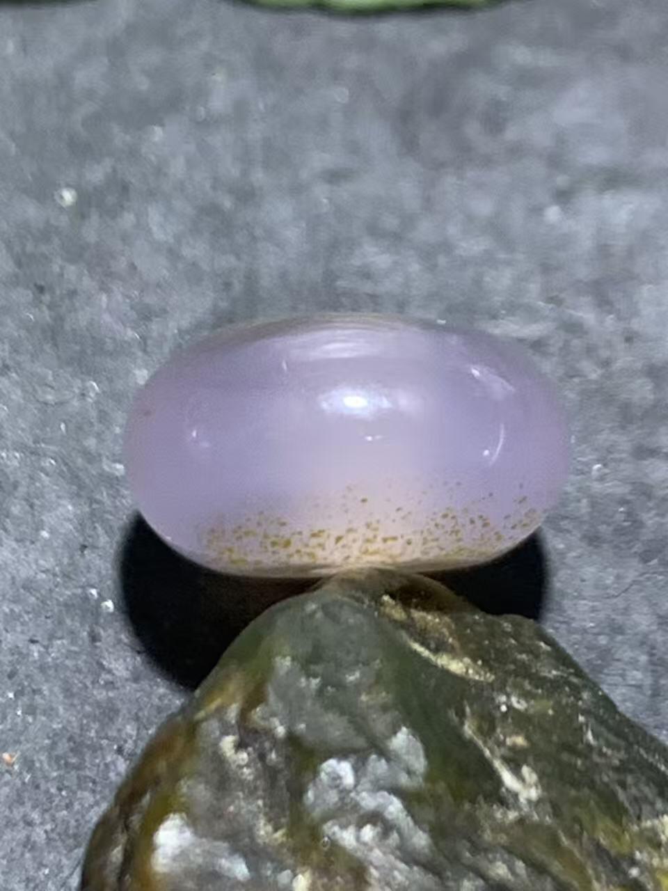 精美冻料飘金沙蒙料战国红玛瑙算盘珠一个，