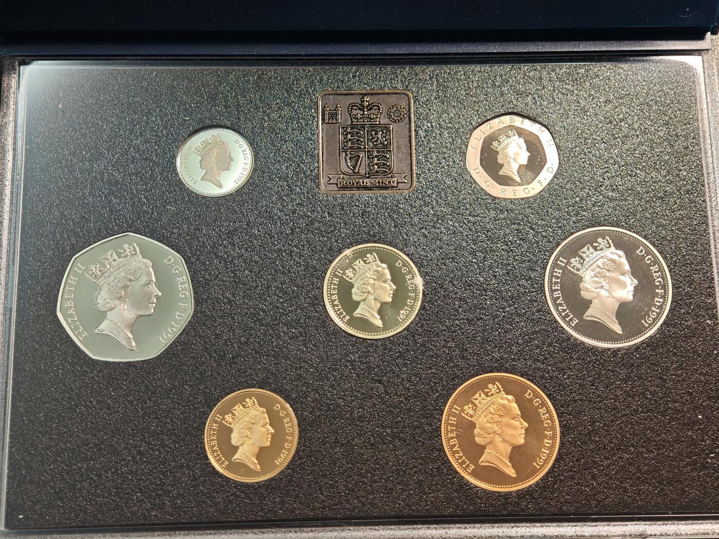 【德藏】世界币章拍卖第148期（拍品征集中~欢迎藏友联系） 1991年 英国精制套币 原盒 元证书