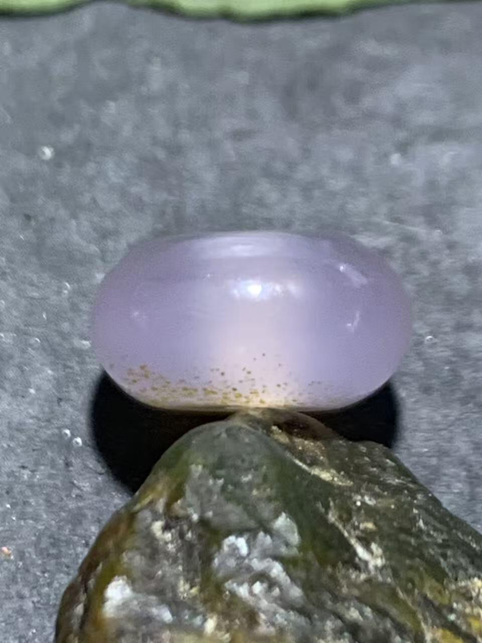精美冻料飘金沙蒙料战国红玛瑙算盘珠一个，