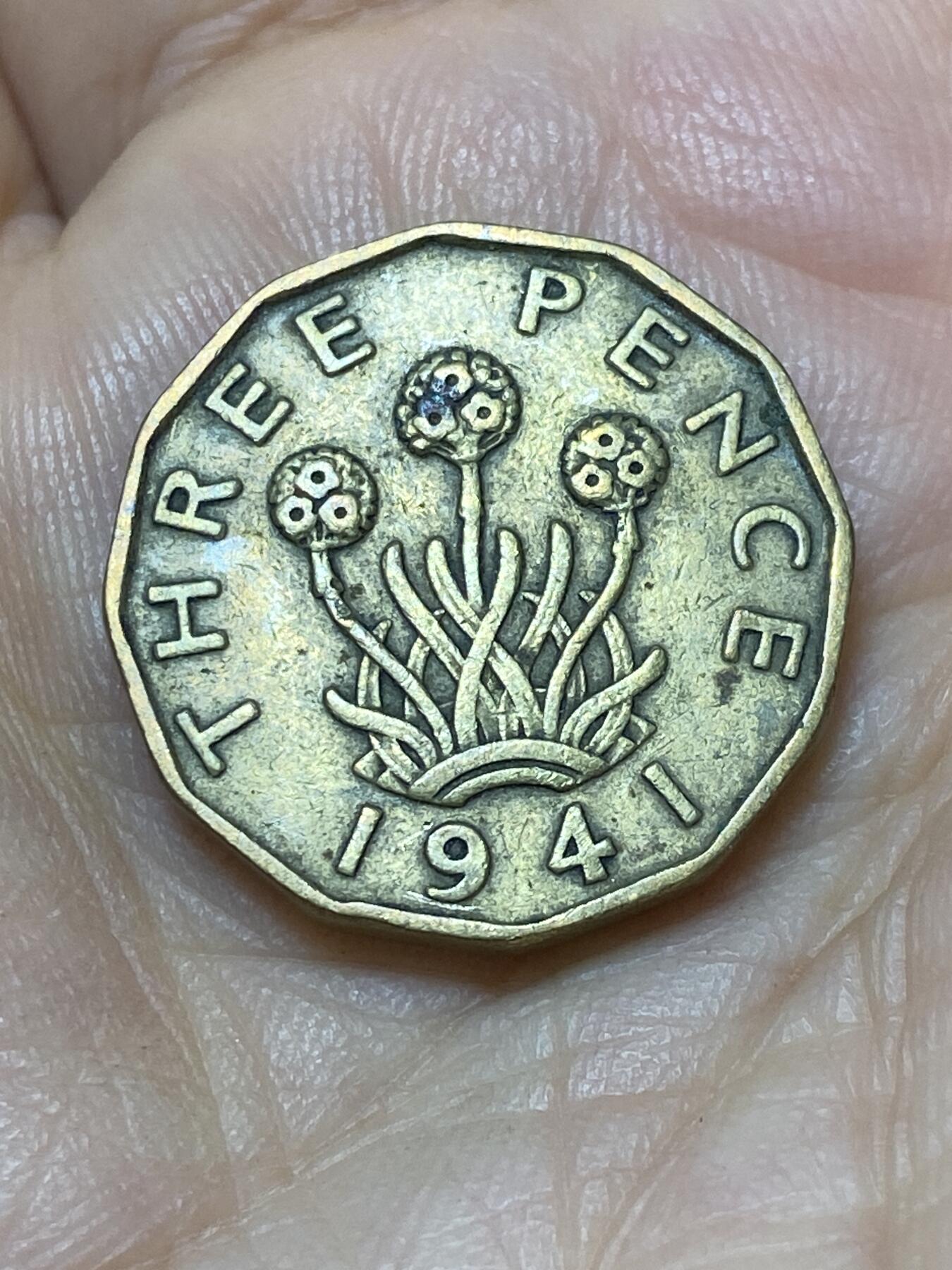 2025年第九十七场(总第一百二十三场）外国好品散币(免佣金) 英国🇬🇧1941年3便士(乔治六世第一版)