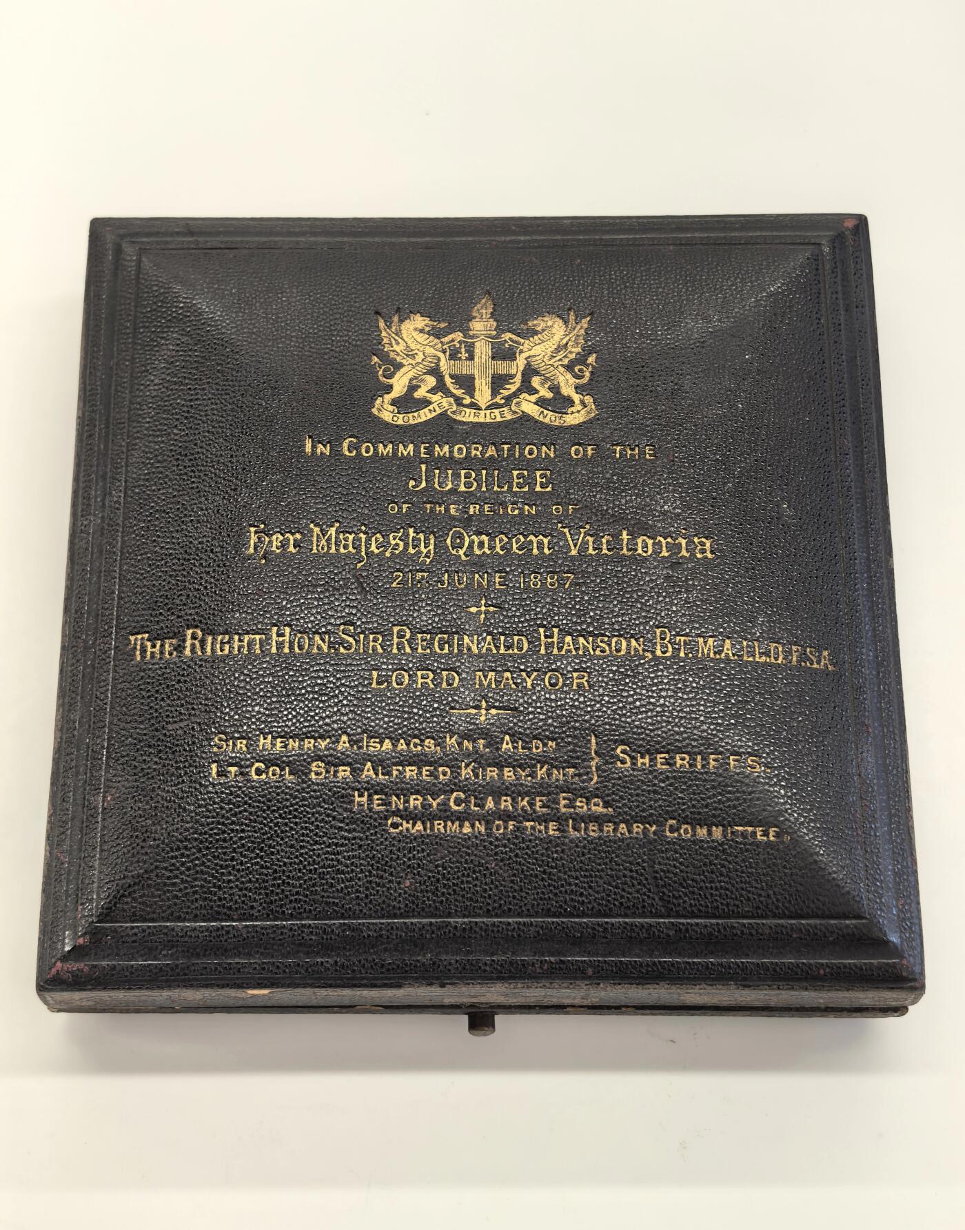 博洋堂“良辰美钰”中秋国庆双节精品专场暨第141期（全场包邮） NGC MS63BN 英国1887年维多利亚女王登基50周年Queen Victoria's Jubilee纪念大铜章，伦敦金融城系列第22号作品，奥地利章牌艺术大师安东·沙夫（A. Scharff，1845-1903）名誉品。直径：80mm，铸量：450枚，带原盒。