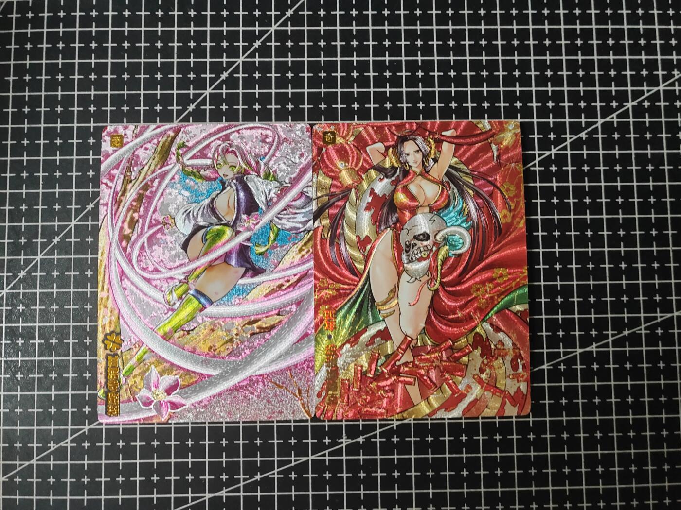 铃鹿第八期（提示一：自制卡难免瑕疵，可能存在撞角爆边等出厂瑕疵，介意慎拍；提示二：参拍请慎重，跑单押金不退的）） 蛇年女帝/甘露寺蜜璃粗闪