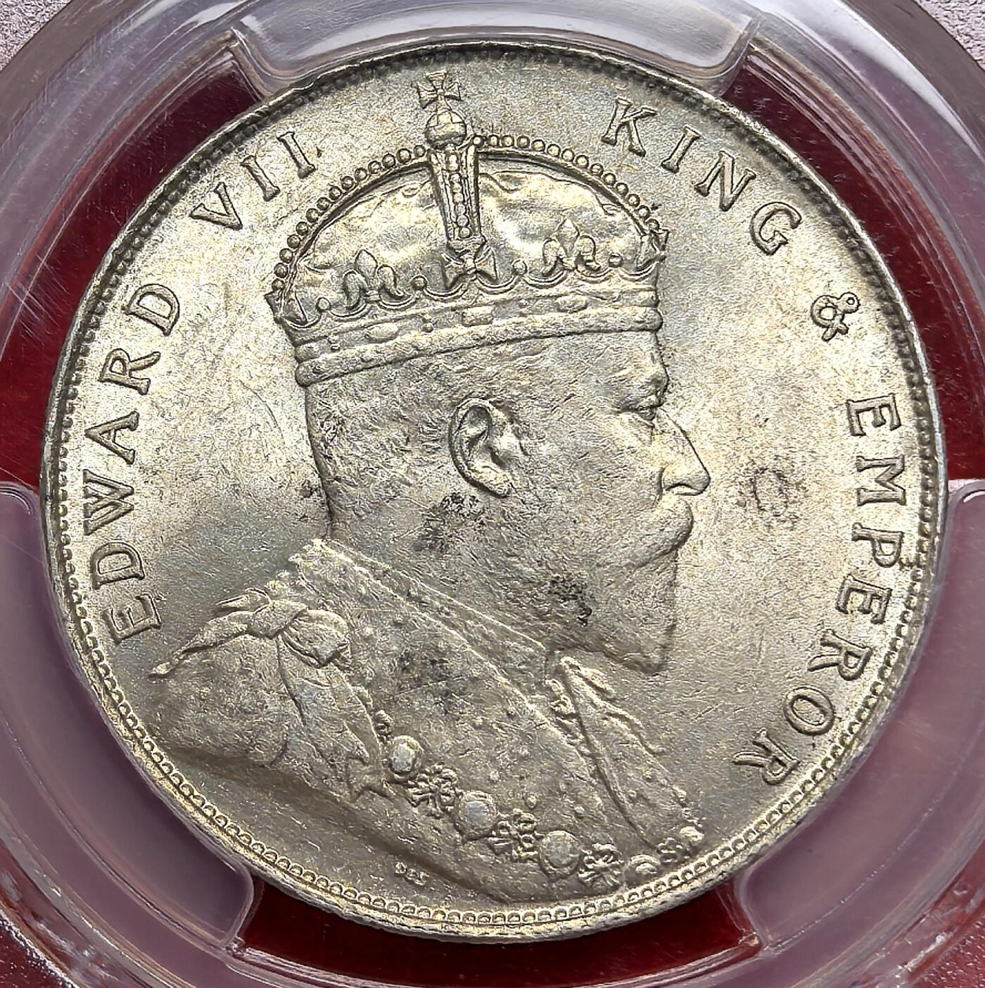 凡希社世界钱币微拍月度大拍（2025/09） 1908海峡殖民地爱七壹元PCGS-MS62，淡金彩，转光，实物状态一流。