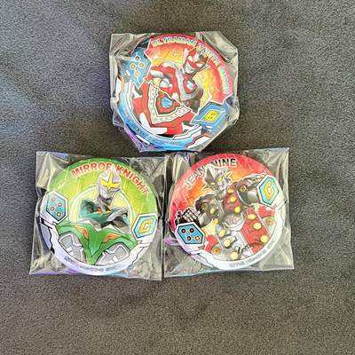 锦色铺子的潮玩拍第二期⚡️ ⚡️⚡️免佣金！！！ - 卡游 奥特曼 徽章 钢铁九号、镜子骑士、泽塔奥特曼 贝塔冲击