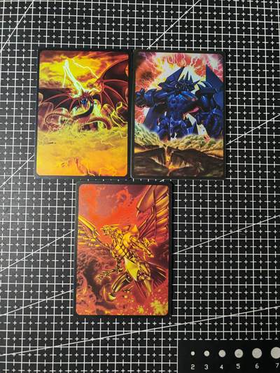 铃鹿第八期（提示一：自制卡难免瑕疵，可能存在撞角爆边等出厂瑕疵，介意慎拍；提示二：参拍请慎重，跑单押金不退的）） - 白花PVC卡彩闪三幻神