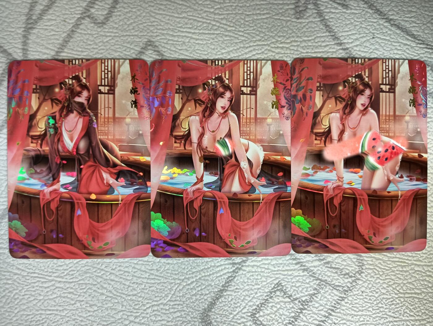花开卡拍第40期（9月28号周日截拍，品控勿拍!!!拍品不寄存，运费5元，自制卡难免瑕疵，可能存在轻微撞角爆边等出厂瑕疵，品控介意勿拍！） 青鸾殿天龙八部 木婉清 彩闪三渐变